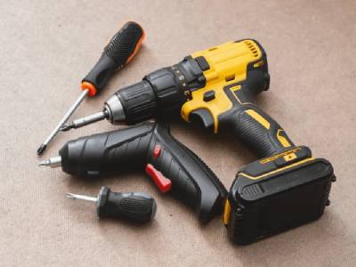 Power Tools & Hardware